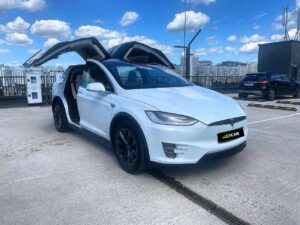 Tesla Model X 75D