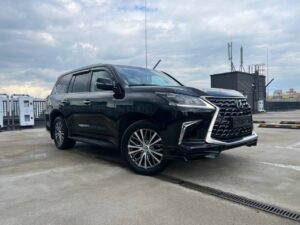 Lexus LX570