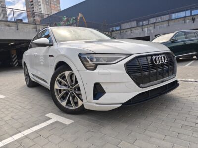 Audi E-Tron 55 Quattro Premium Plus